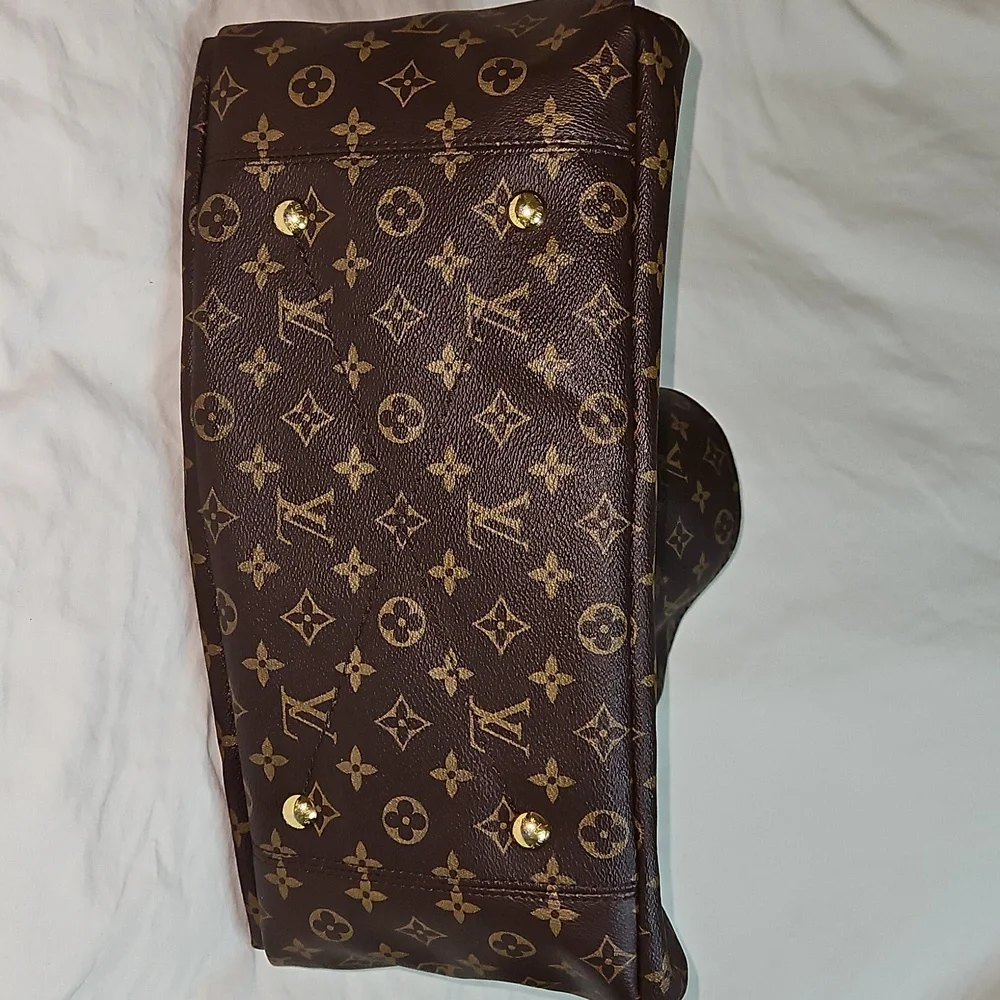 Louis Vuitton Artsy MM INCLUDES Purse Organizer And FOUR Twillies - Picture 13 of 16